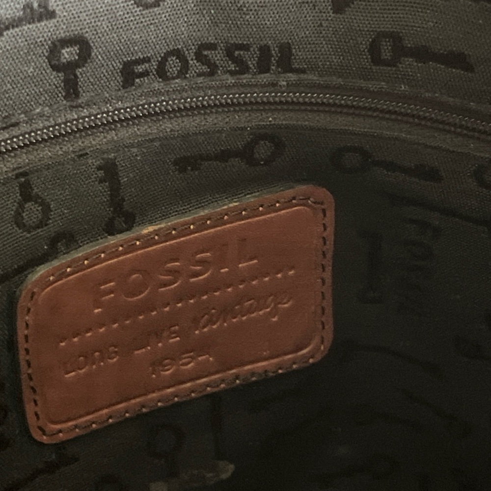 BAG HAS SOLD DO NOT BUY
Vintage Fossil Leather Satchel Brown Heritage Zip - Picture 7 of 7